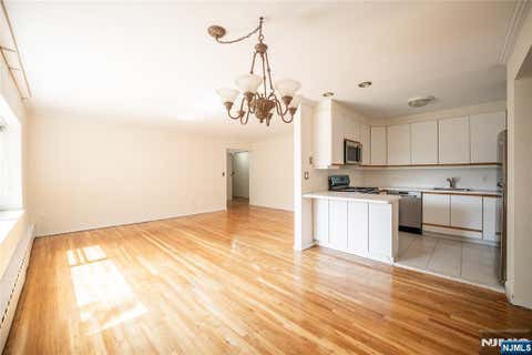 Photo of 1575 Center Ave #2C, Fort Lee, NJ 07024 (MLS # 26021200)