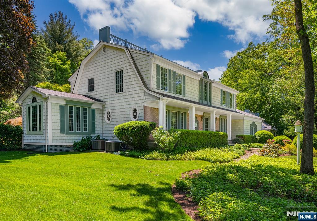 Property for Sale at 2 Olde Lantern Court, Montvale, New Jersey - Bedrooms: 4 
Bathrooms: 4 
Rooms: 12  - $1,550,000