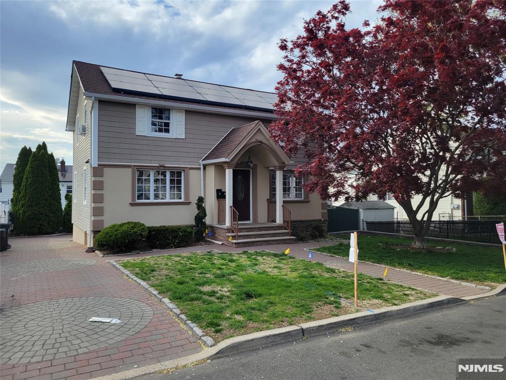 Rental Property at 2 Orchard Ct, Lodi, New Jersey - Bedrooms: 2 
Bathrooms: 2 
Rooms: 6  - $3,150 MO.