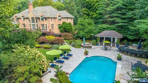 Photo of 5 Deer Trail, Boonton Township, NJ 07005 (MLS # 26032457)