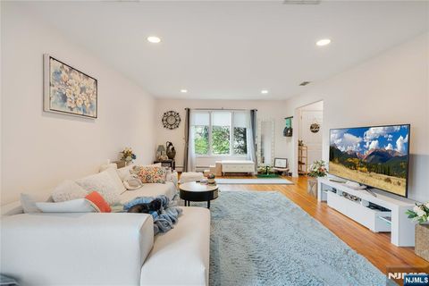 Photo of 120 E Edsall Boulevard, Palisades Park, NJ 07650 (MLS # 26012105)