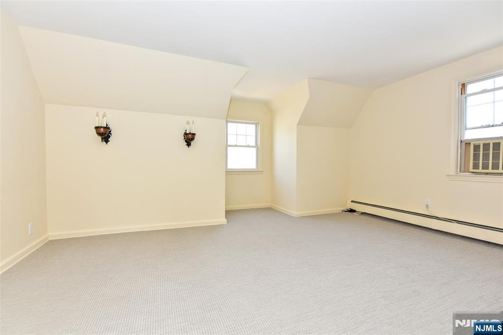 28 Reid Avenue 2