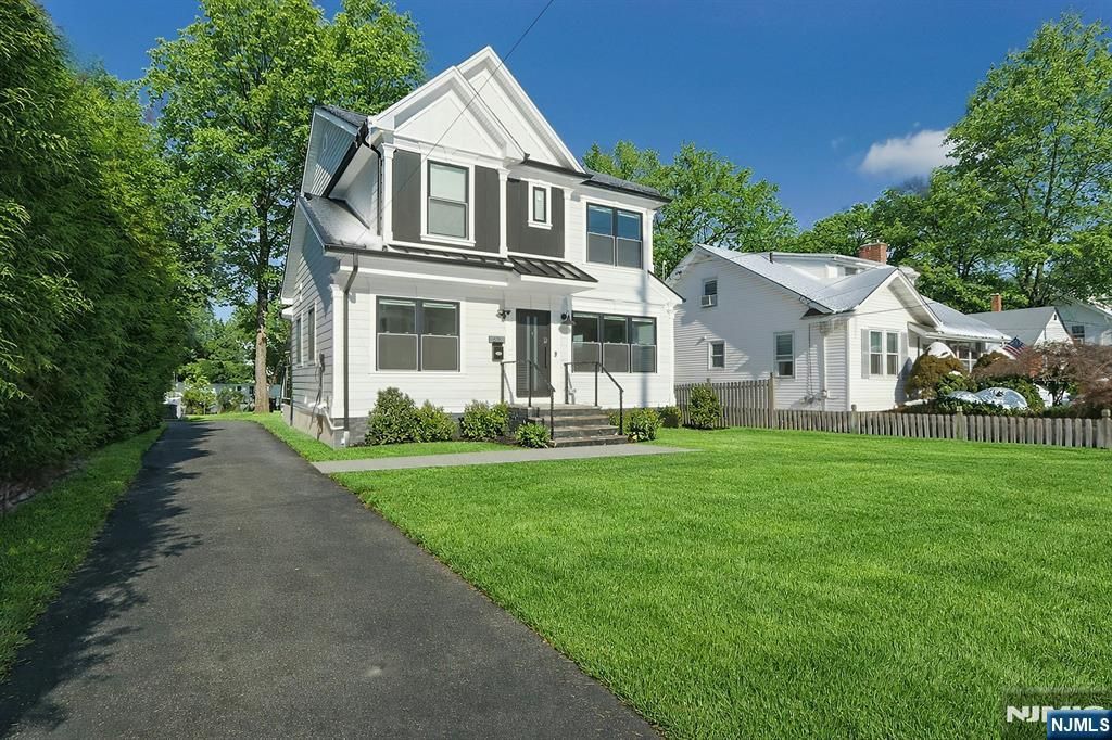 Photo of 676 Ridgewood Road, Oradell, NJ 07649 (MLS # 26016736)