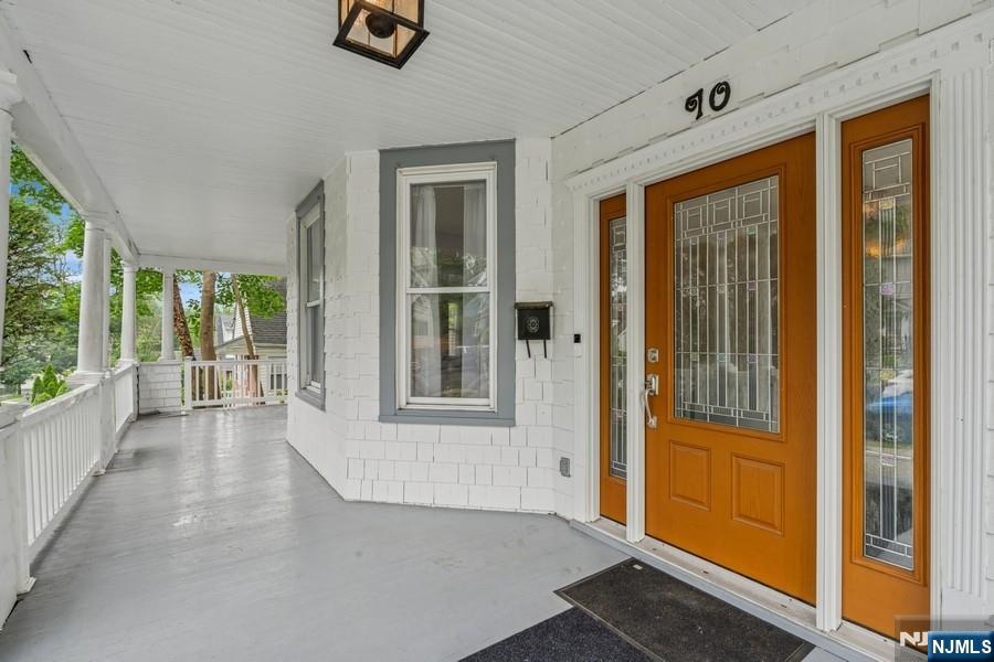 70 Highwood Avenue