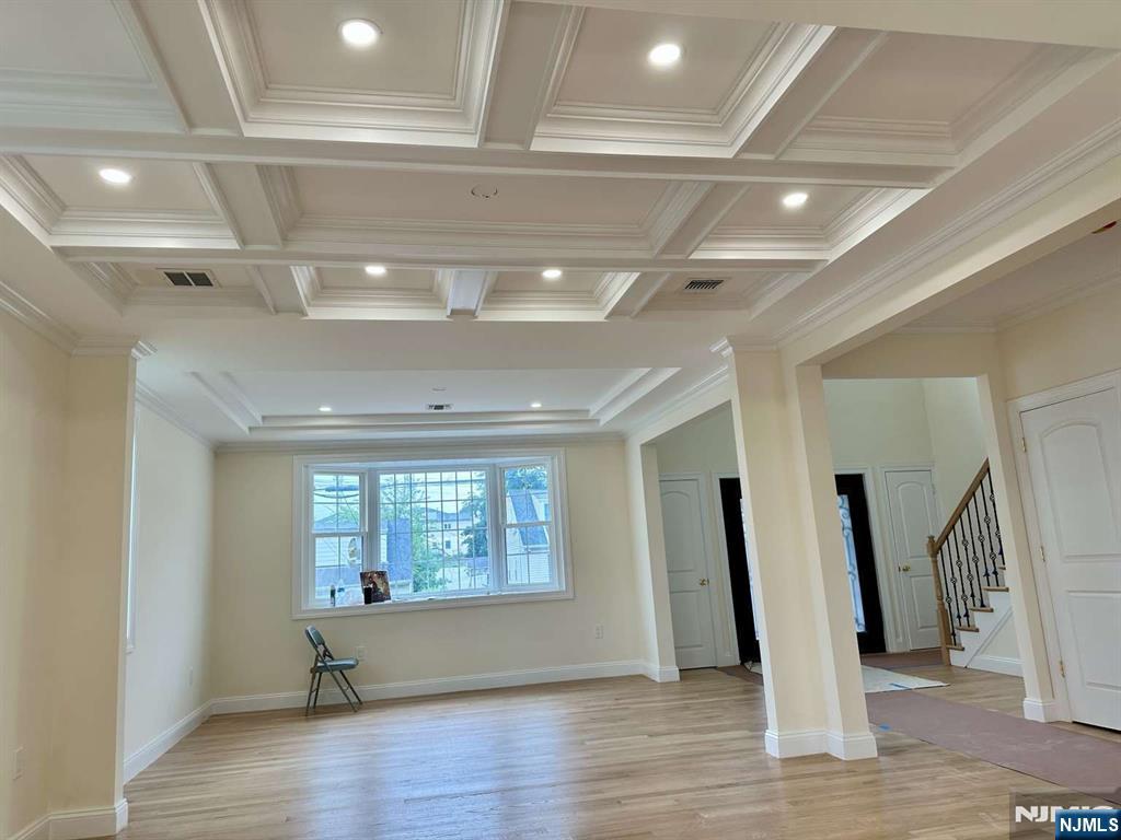 178 Leonard Place