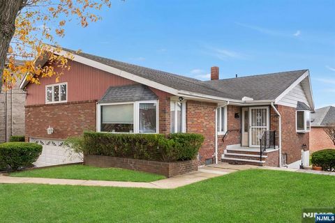 Photo of 509 8th St, Palisades Park, NJ 07650 (MLS # 25040216)