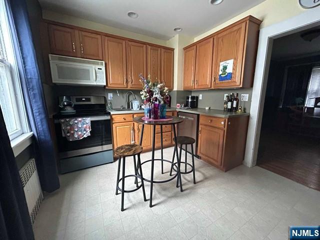 31 Bamford Avenue 1st floor