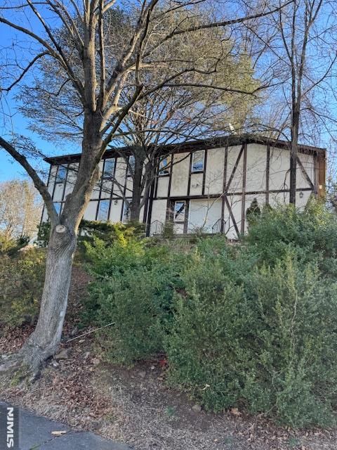 Photo of 212 Filippe Ct, Paramus, NJ 07652 (MLS # 26000975)