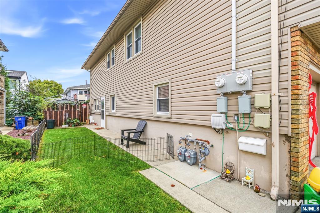 1030 Koelle Boulevard 1