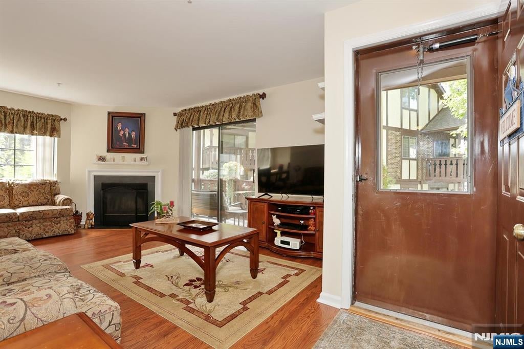 3916 Melville Court 3916