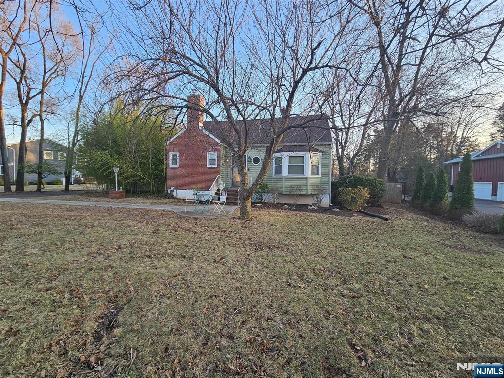 MLS: 25007712