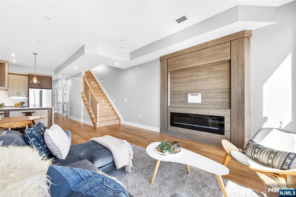 172 Griffith Street 3