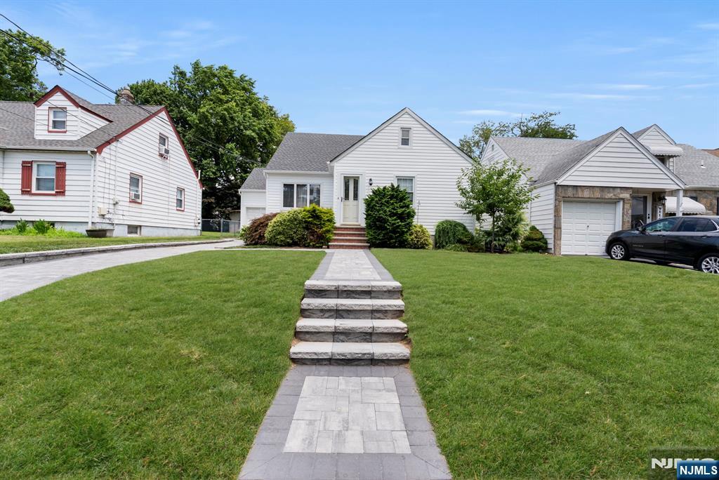 338 South Parkway