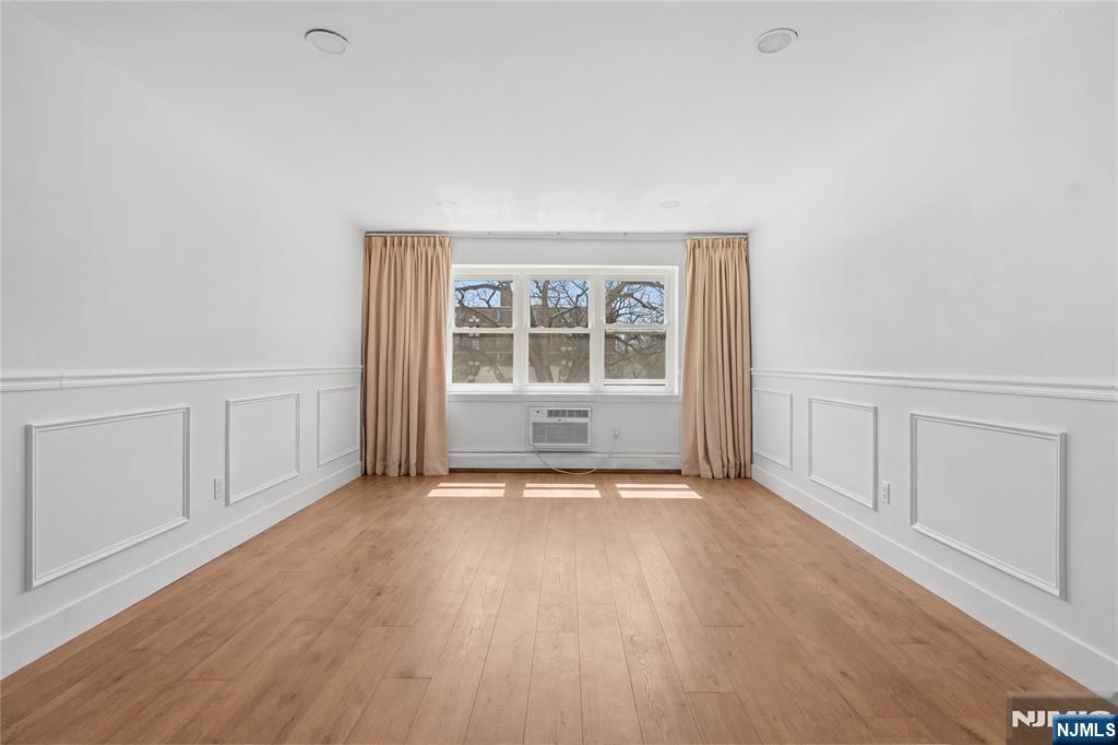 25 Jefferson Street 4E