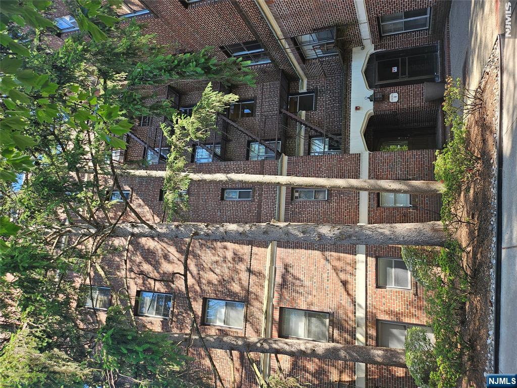 100 Palisade Avenue A51