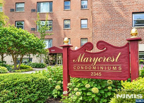 Photo of 2345 Linwood Ave #5G, Fort Lee, NJ 07024 (MLS # 26038486)