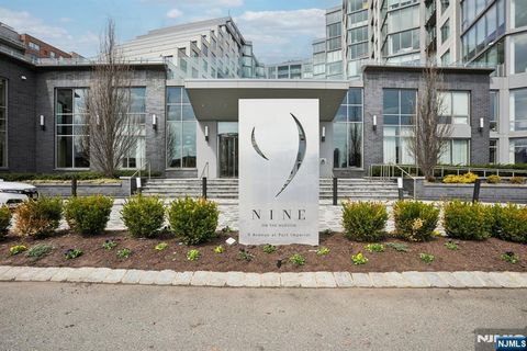 9 Ave At Port Imperial 513 West New York NJ 07093