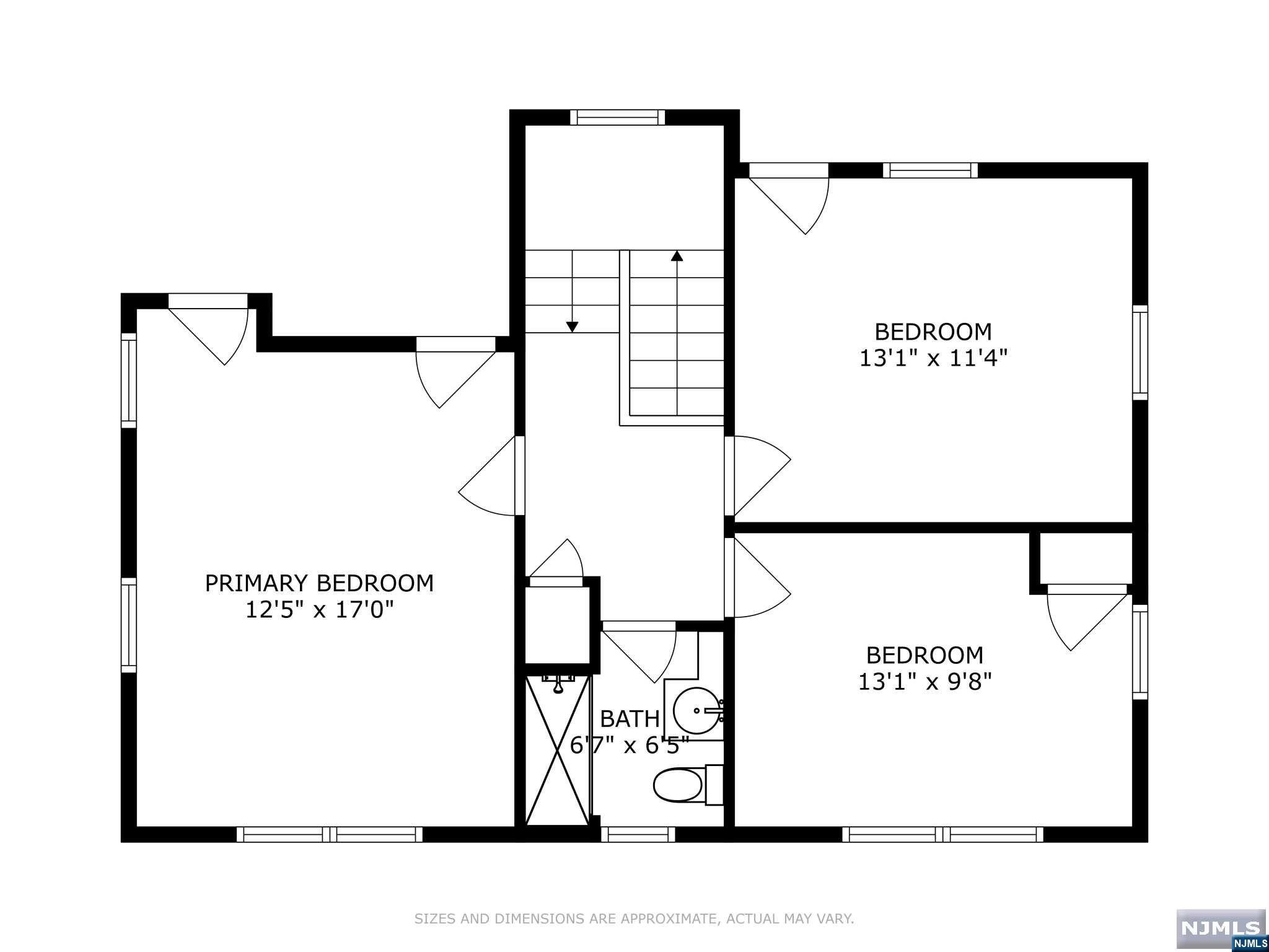 Main image without alt text