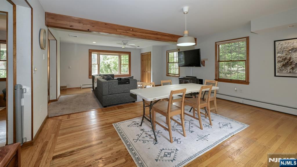 18 Maple Road