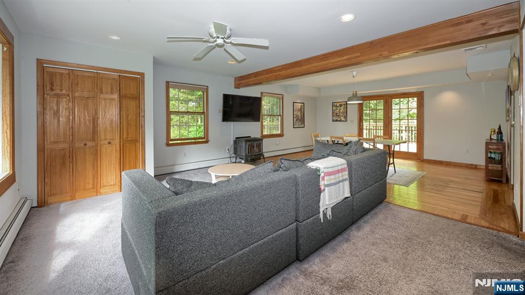 18 Maple Road