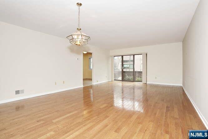 74 Woodbury Court 74C