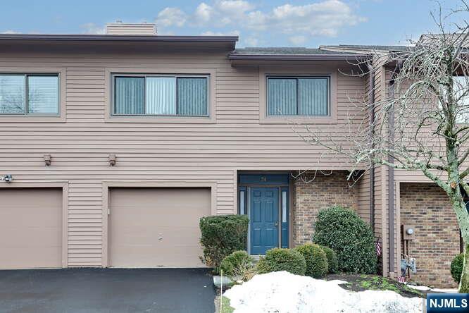 74 Woodbury Court 74C