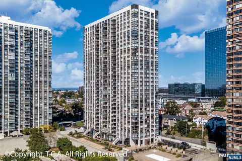 200 Old Palisade Road 23G Fort Lee NJ 07024