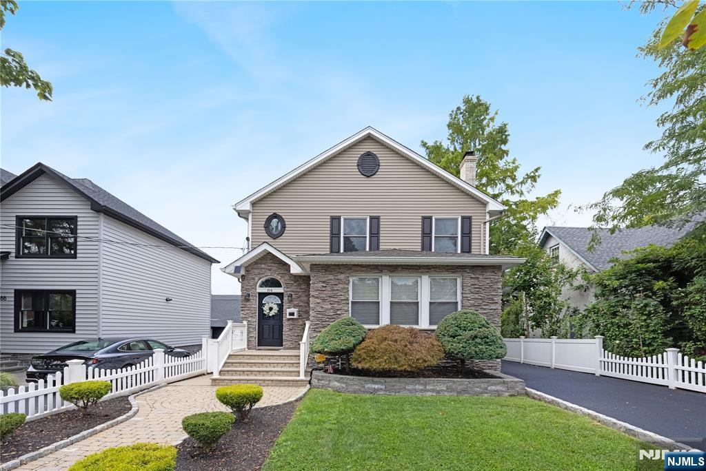 84 Vanderburgh Avenue