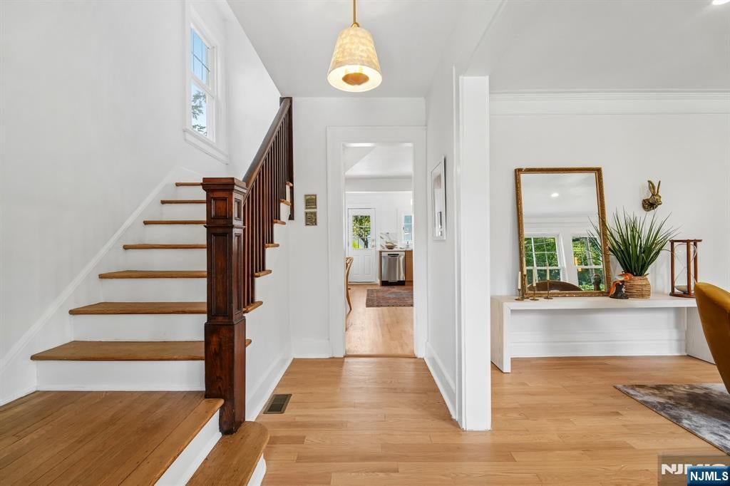 28 Oberlin Street