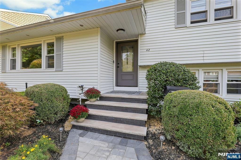 42 Eastbrook Drive