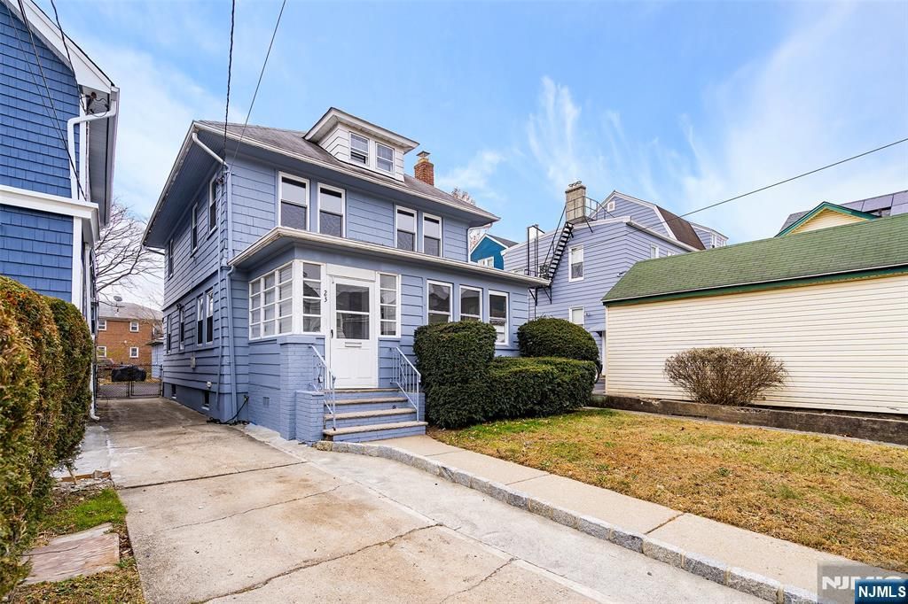 Photo of 23 Tiffany Place, Irvington, NJ 07111 (MLS # 25044200)