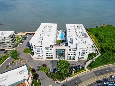 Photo of 3 Somerset Lane #500, Edgewater, NJ 07020 (MLS # 26019751)