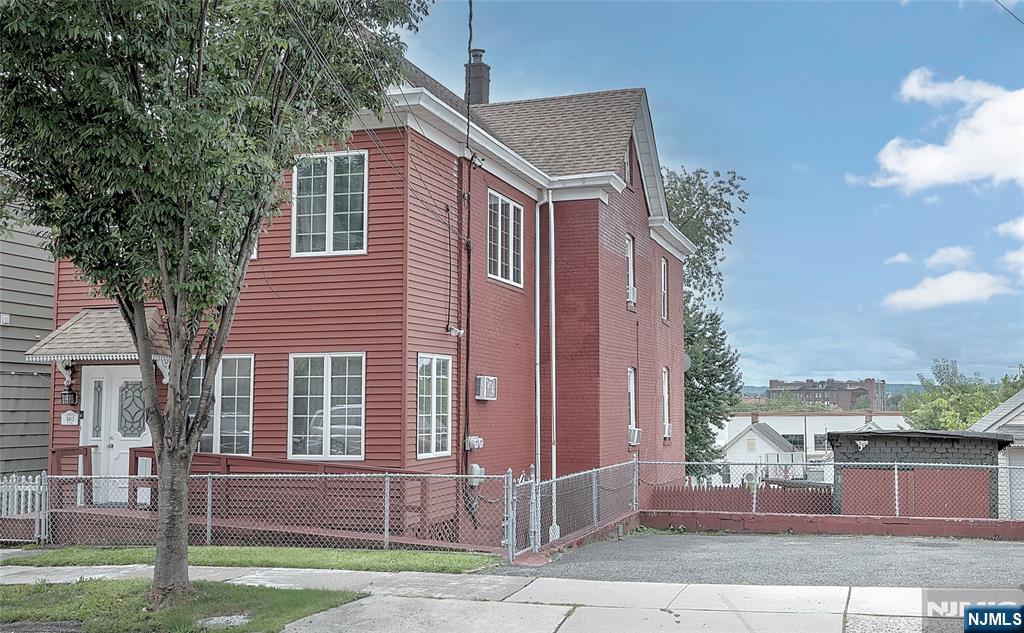 103 Wessington Avenue