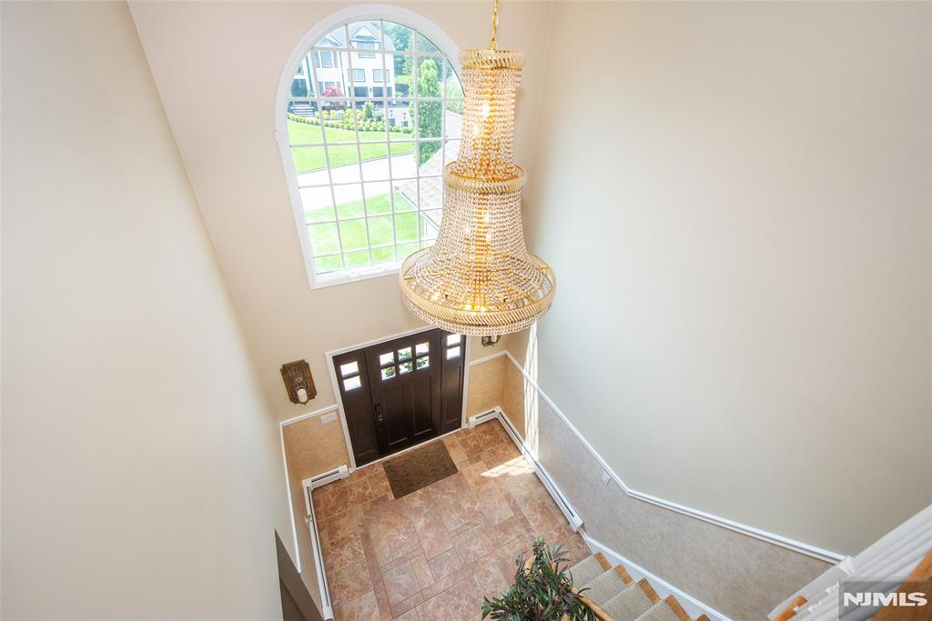6 Anna Rose Court