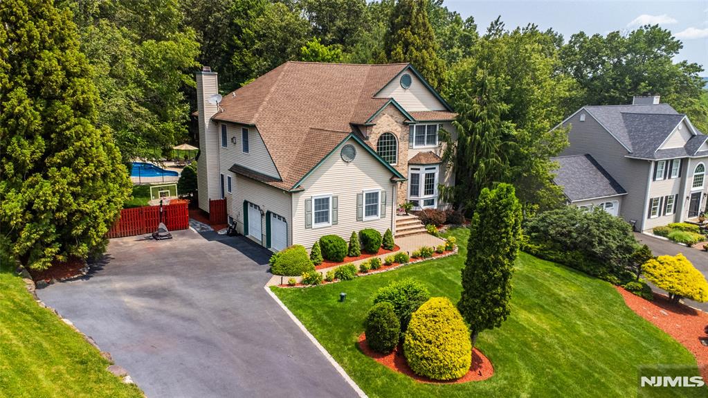 6 Anna Rose Court