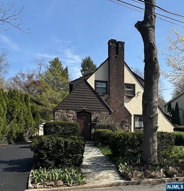 279 Starling Road