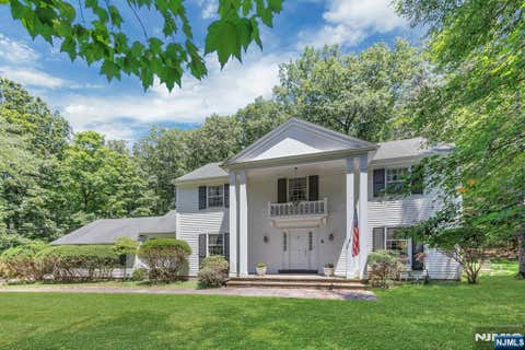 Photo of 621 Winding Hollow Drive, Franklin Lakes, NJ 07417 (MLS # 26019001)