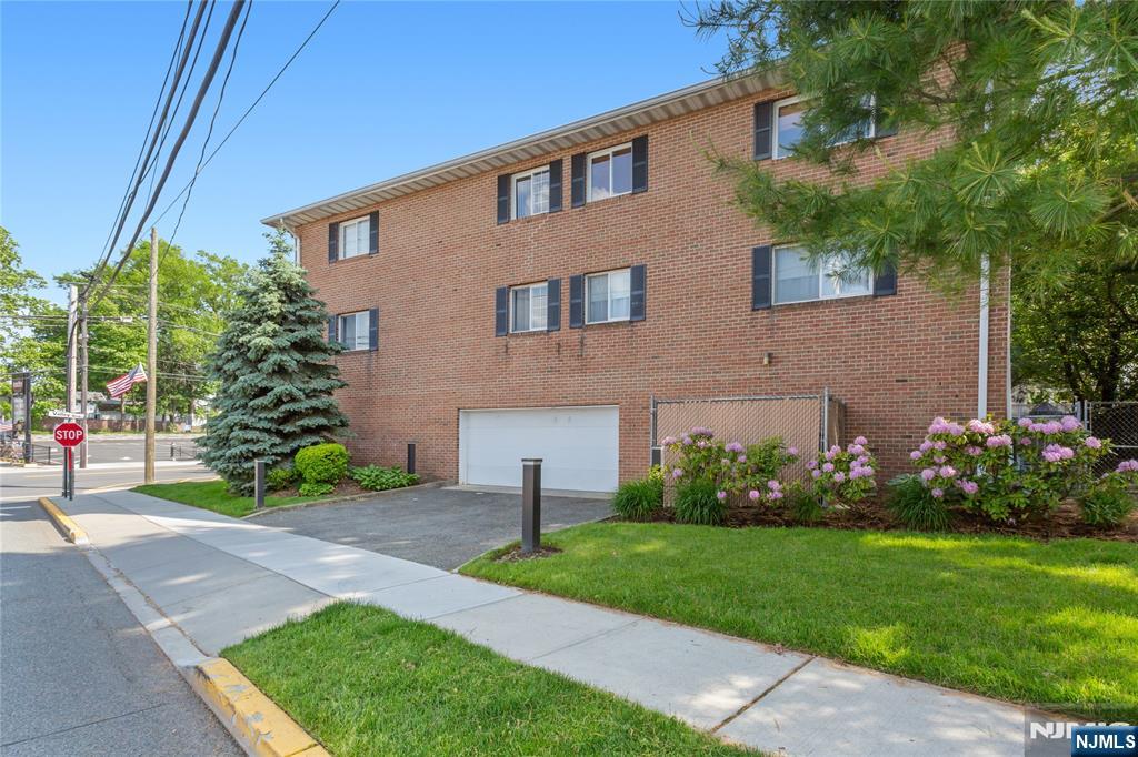 289 Valley Boulevard 2D