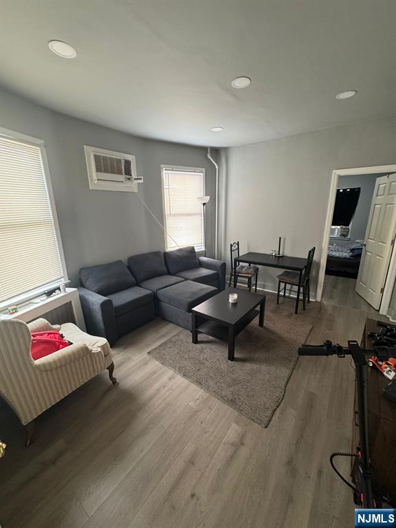 345 2nd Street