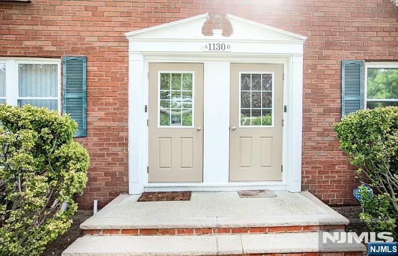1130 Valley Road 2B