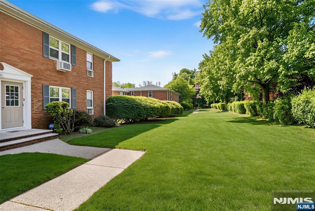 1130 Valley Road 2B