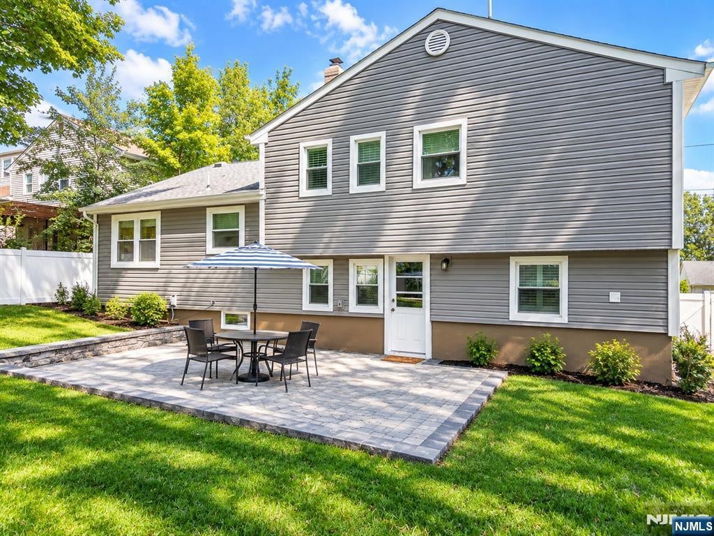 35 Bender Drive