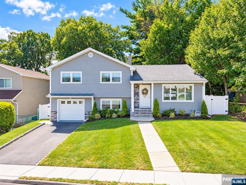 35 Bender Drive