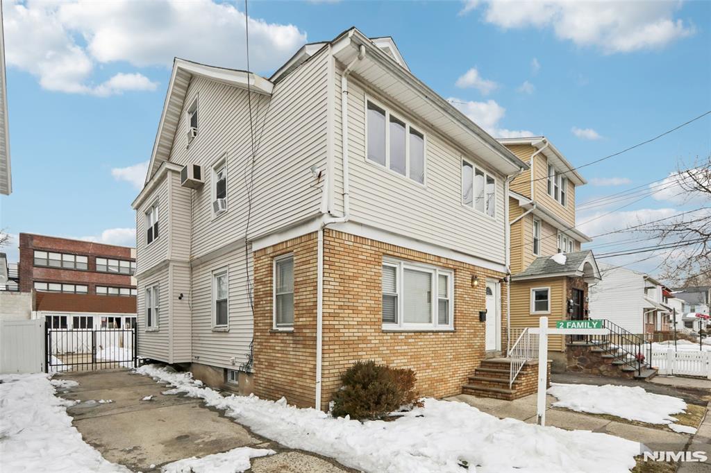 211 Newark Avenue