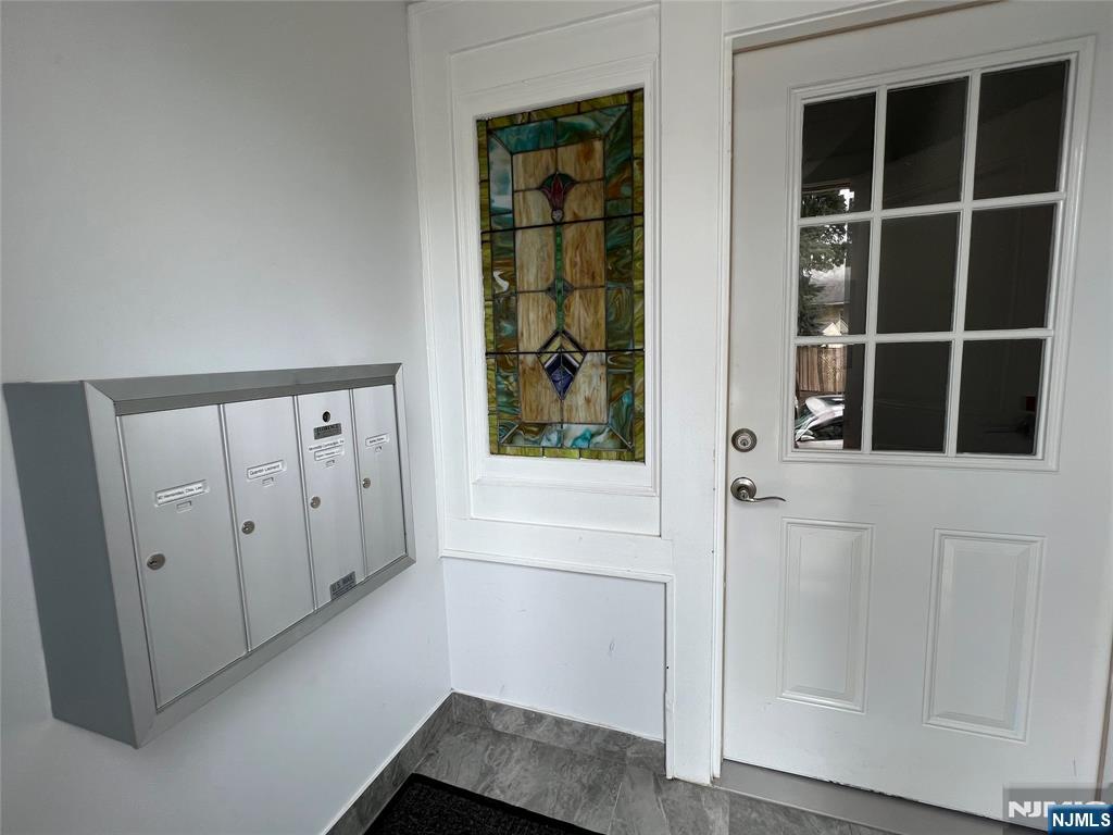 38 Garfield Avenue 1C