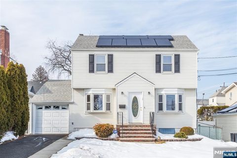 Photo of 10 Burlington Road, Clifton, NJ 07012 (MLS # 26005297)