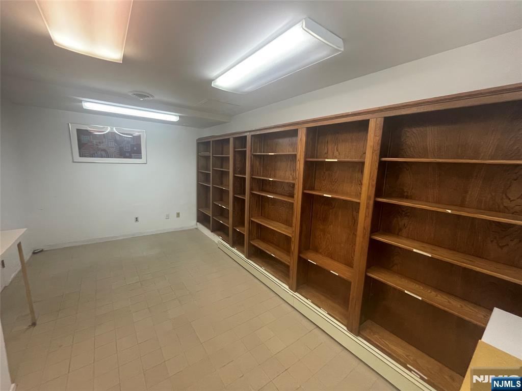 87 Old River Street 1st Floor