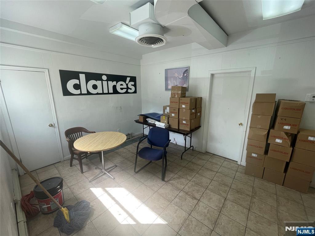 87 Old River Street 1st Floor