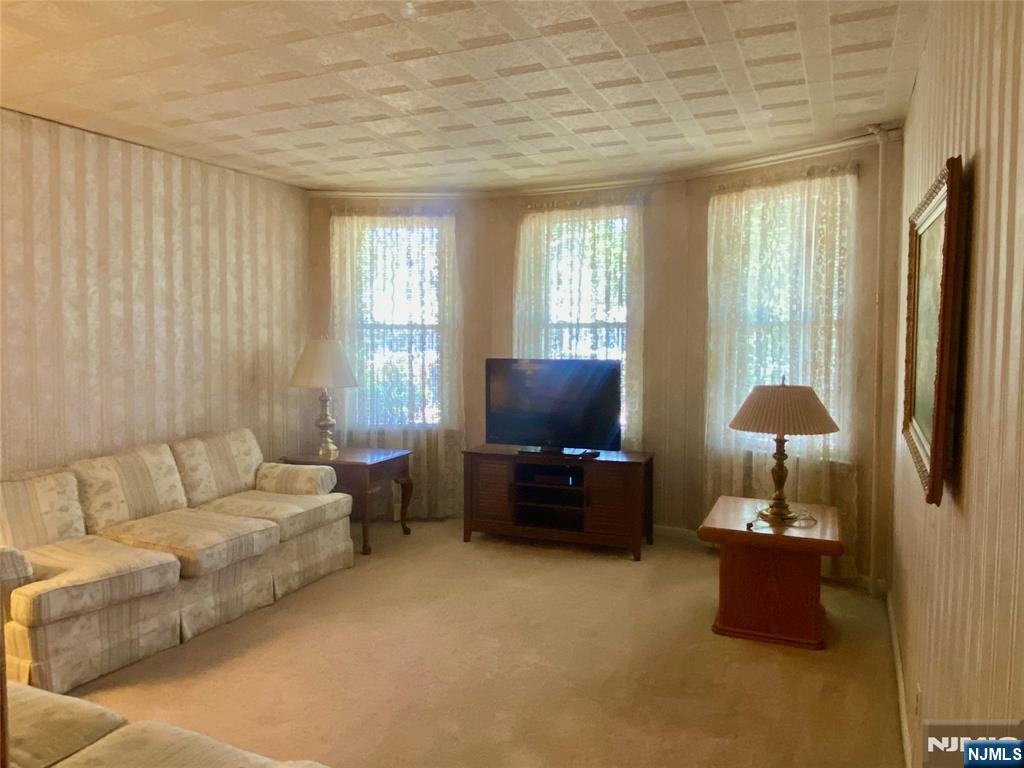 178 Fern Avenue
