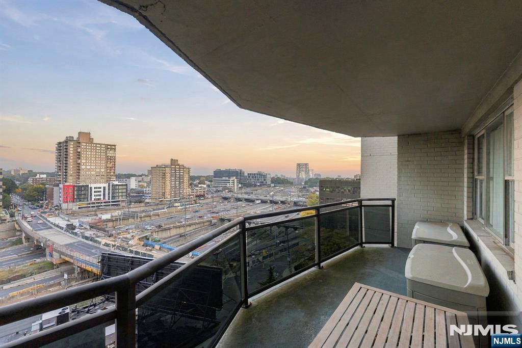 Homes for Sale in Northern NJ | ThisIsRiverEdge.com 2077 Center Avenue 11H
